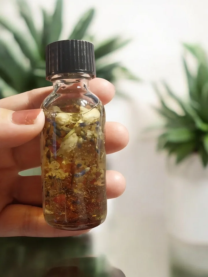 WomanKind Bath Oil product image (1)