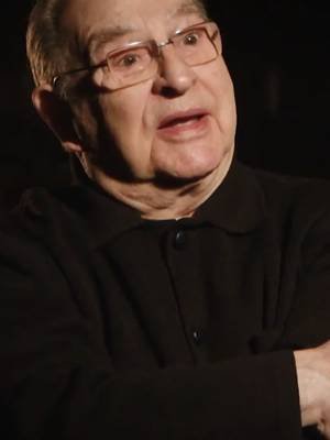 Freddie Foreman's Life in Prison #FreddieForeman #Underworld #Gangster #Crime Freddie Foreman reveals what life behind bars was really like, speaking about prison conditions, the food and the realities of serving time. An insight into the harsh world of Britain's prison system from a man who experienced it firsthand. 🎥 Watch the FULL VIDEO NOW for the untold story! #TrueCrime #FreddieForeman #Underworld #Gangster #UKCrime #PoliceStories #CrimeHistory #Detective #Police #TrueCrimeShorts #CrimeDocumentary