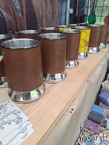Drink like the quest actually matters.

Leather-wrapped tankards, built for adventurers who think ordinary mugs are a bit... ...