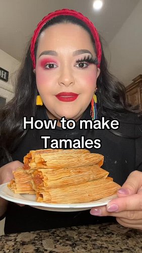 It’s officially Tamale season 🫔 
#howtomaketamales
#tamales
#annettefreckles
