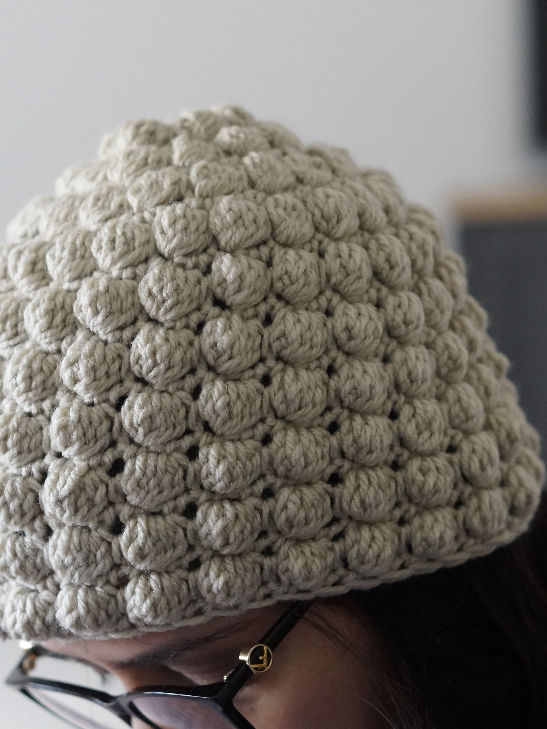 Bobble stitch beanie crochet pdf pattern product image (7)