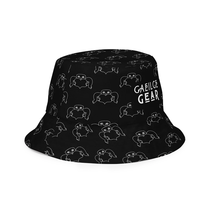 Sheela Claddagh | Reversible Bucket Hat in Irish / Gaeilge / Gaelic product image (2)