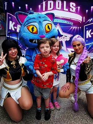 My kids meet some K-Pop Demon Hunters x #fyp #kpophunters #demonhunterskpop #rumi #zoey