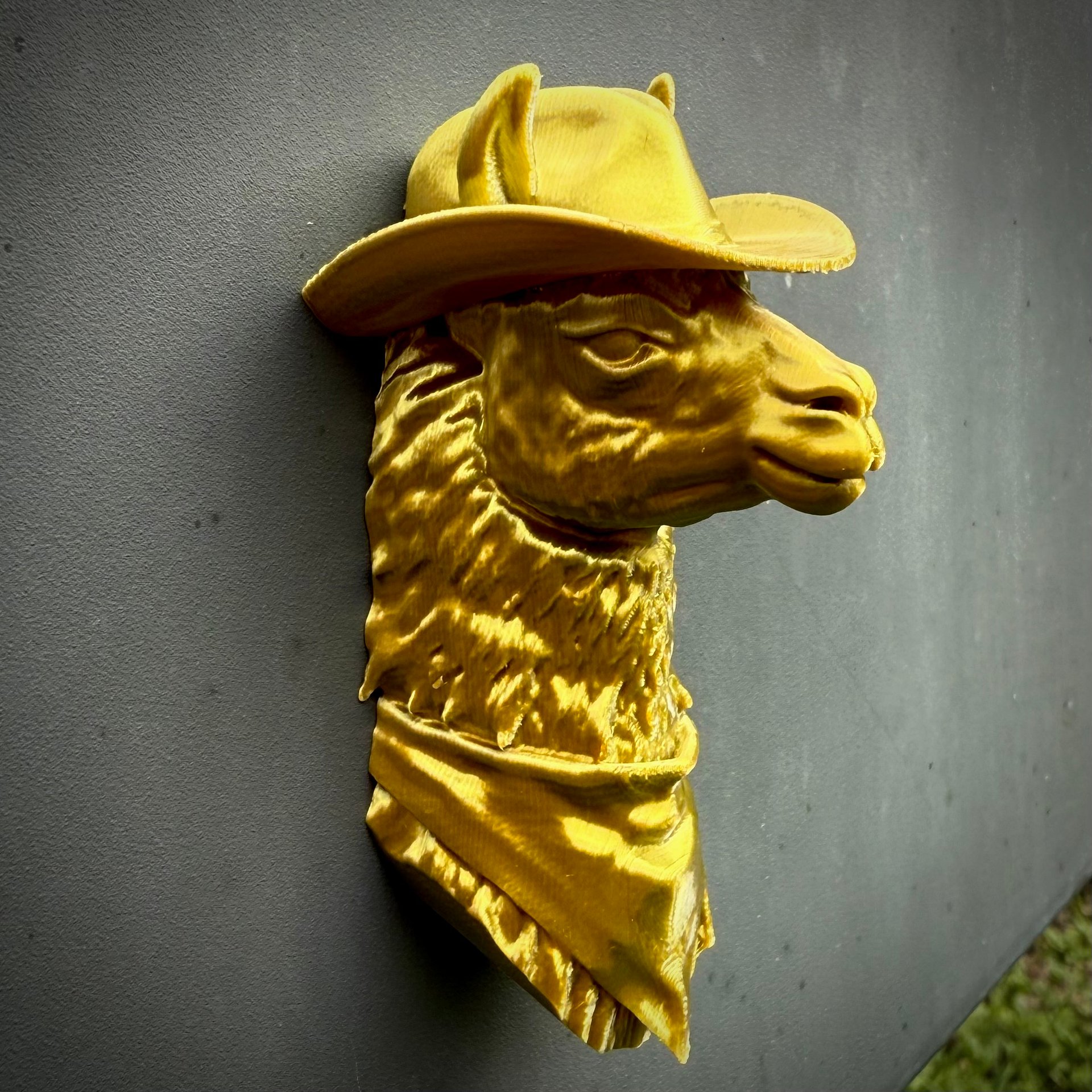Llama Magnet (Gold & Silver) product image (3)