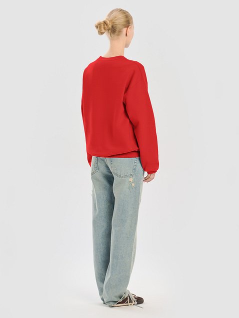 Photo showing Gildan Classic Crewneck Sweatshirt