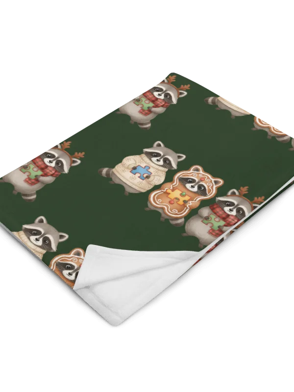 Cozy Green Fuzzy Throw Blanket – Christmas Raccoon Puzzle Design product image (3)
