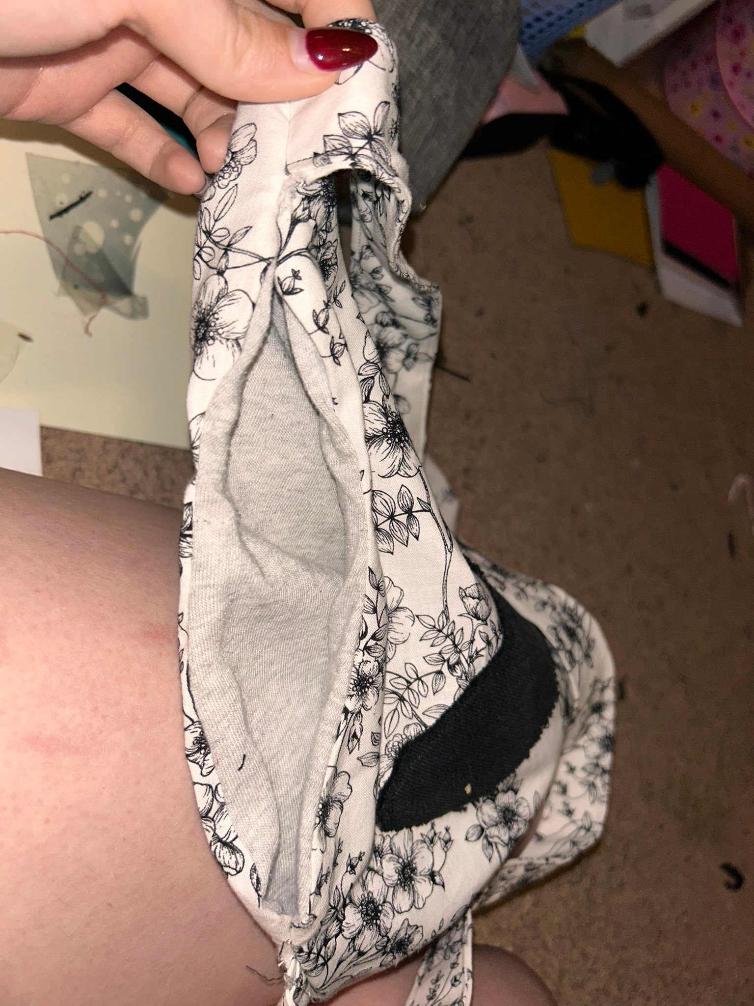 Black and white floral guitar shaped tote product image (3)