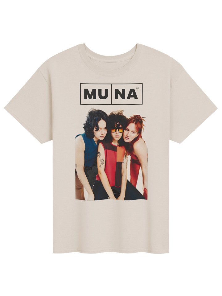 MUNA Vintage Portrait Tshirt product image (1)
