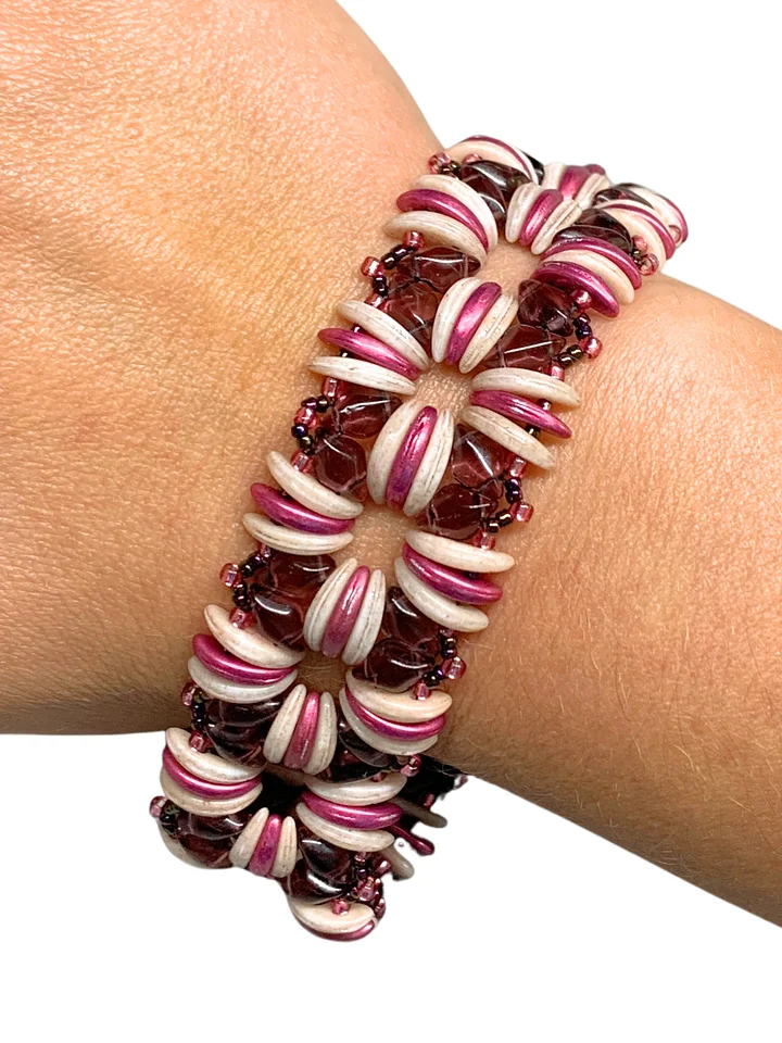 Operetta Beaded Bracelet - Pink product image (1)
