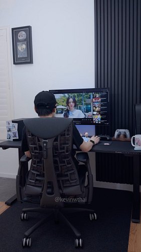 I am not a gacha addict 🎮

(Inspired by dre.chen345)

Setup links in bio

#desksetup #gamingdesk #gamingsetup