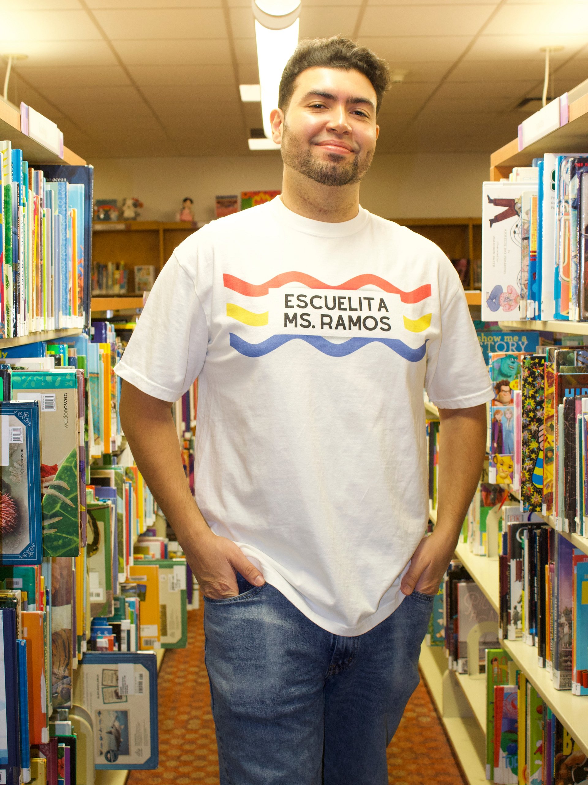 Escuelita Ms. Ramos Men's T-Shirt product image (1)