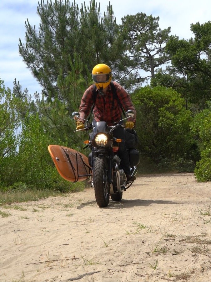 Surfboard Rack for Royal Enfield Interceptor 650, Bear 650 & Continental GT 650 – Handmade product image (1)