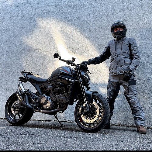 back when the @ducati monster 937 was brand new - now the baby has 30k miles on the clock. #motorcycle #motorcycles #ducati #...