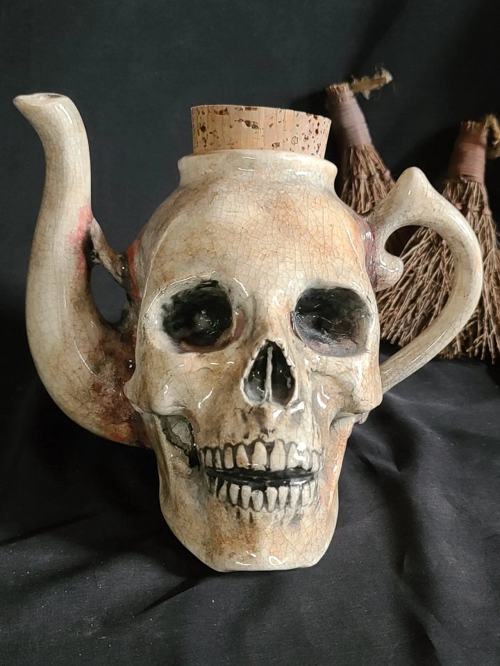 Skull Teapot Ceramic product image (1)