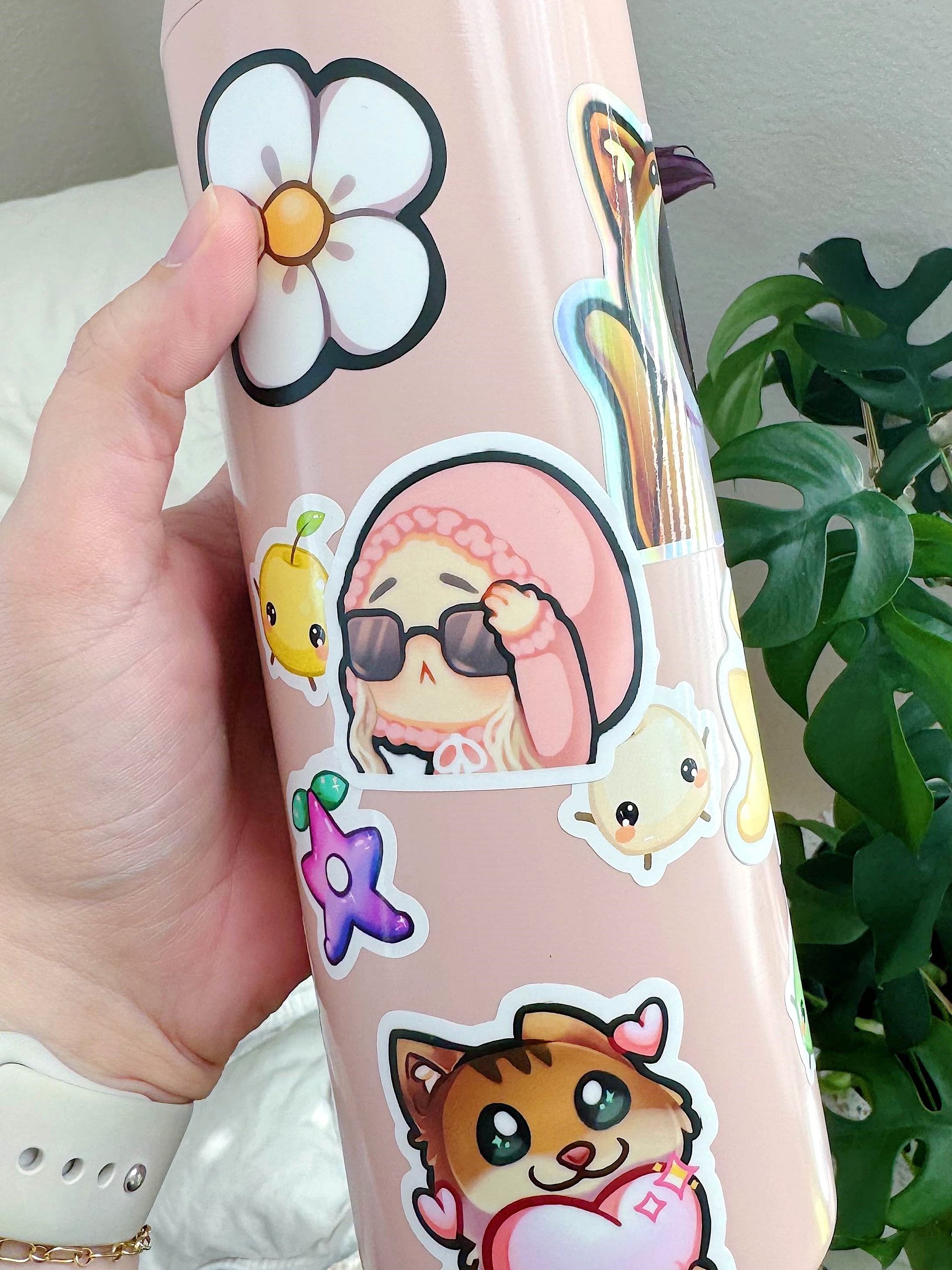 millycDontLookAtMe sticker product image (2)