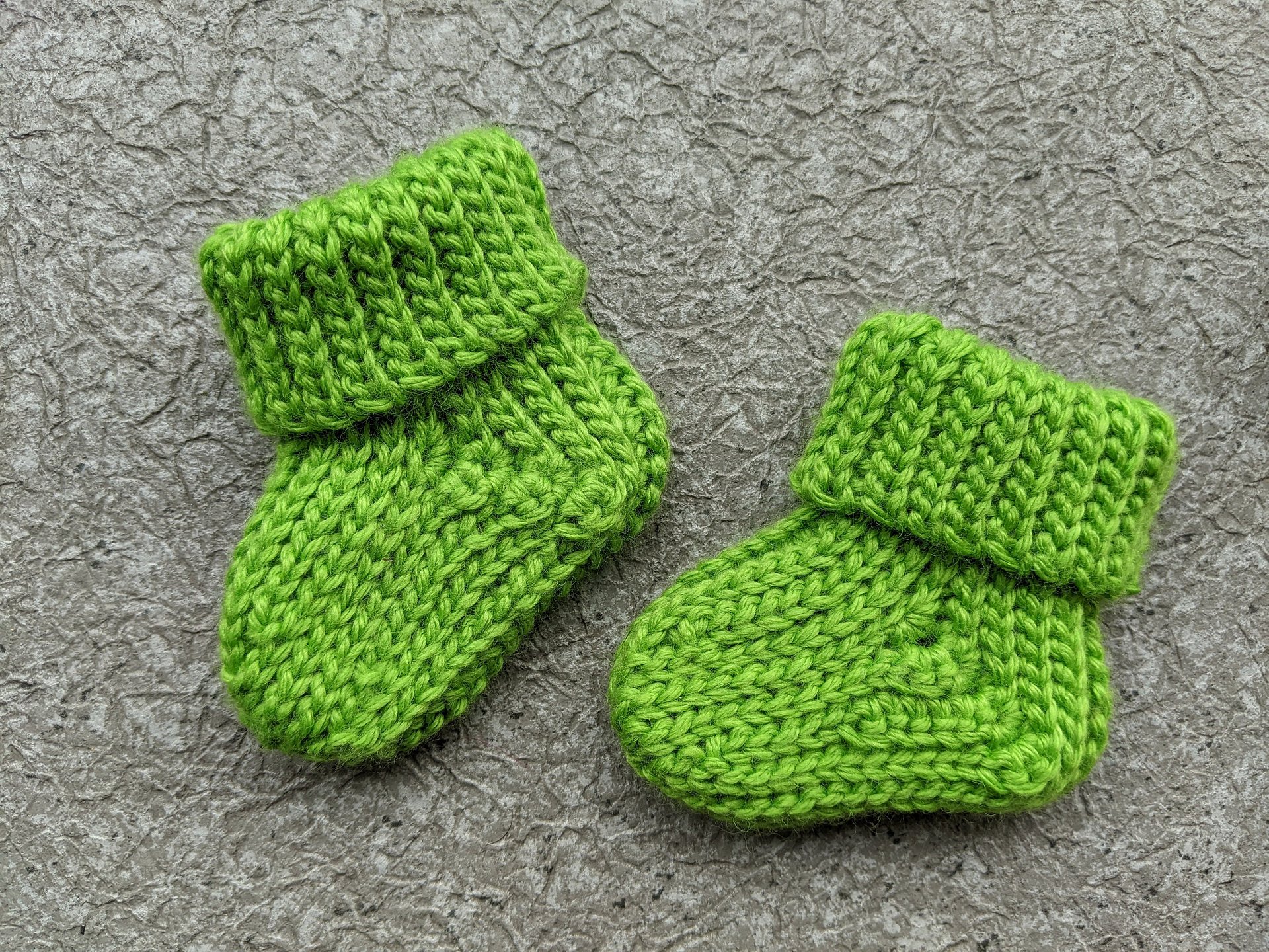 Newborn Baby Crochet Booties (Socks) Pattern product image (7)