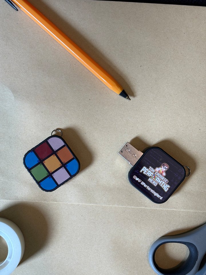 Branded USB with digital goodies: show recording, commentary, the game product image (1)