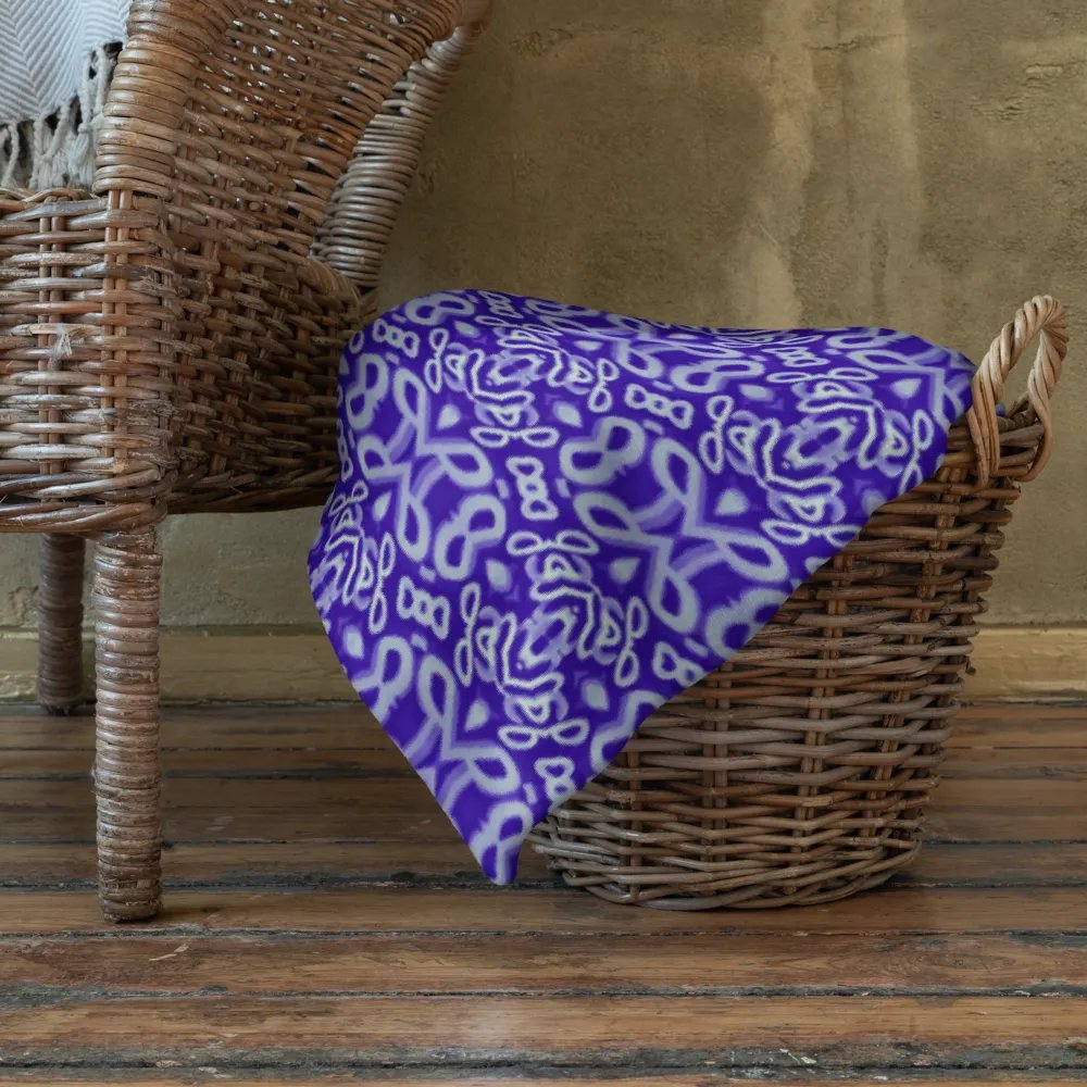 Elegant Purple & White Seamless Patterned Throw Blanket product image (11)