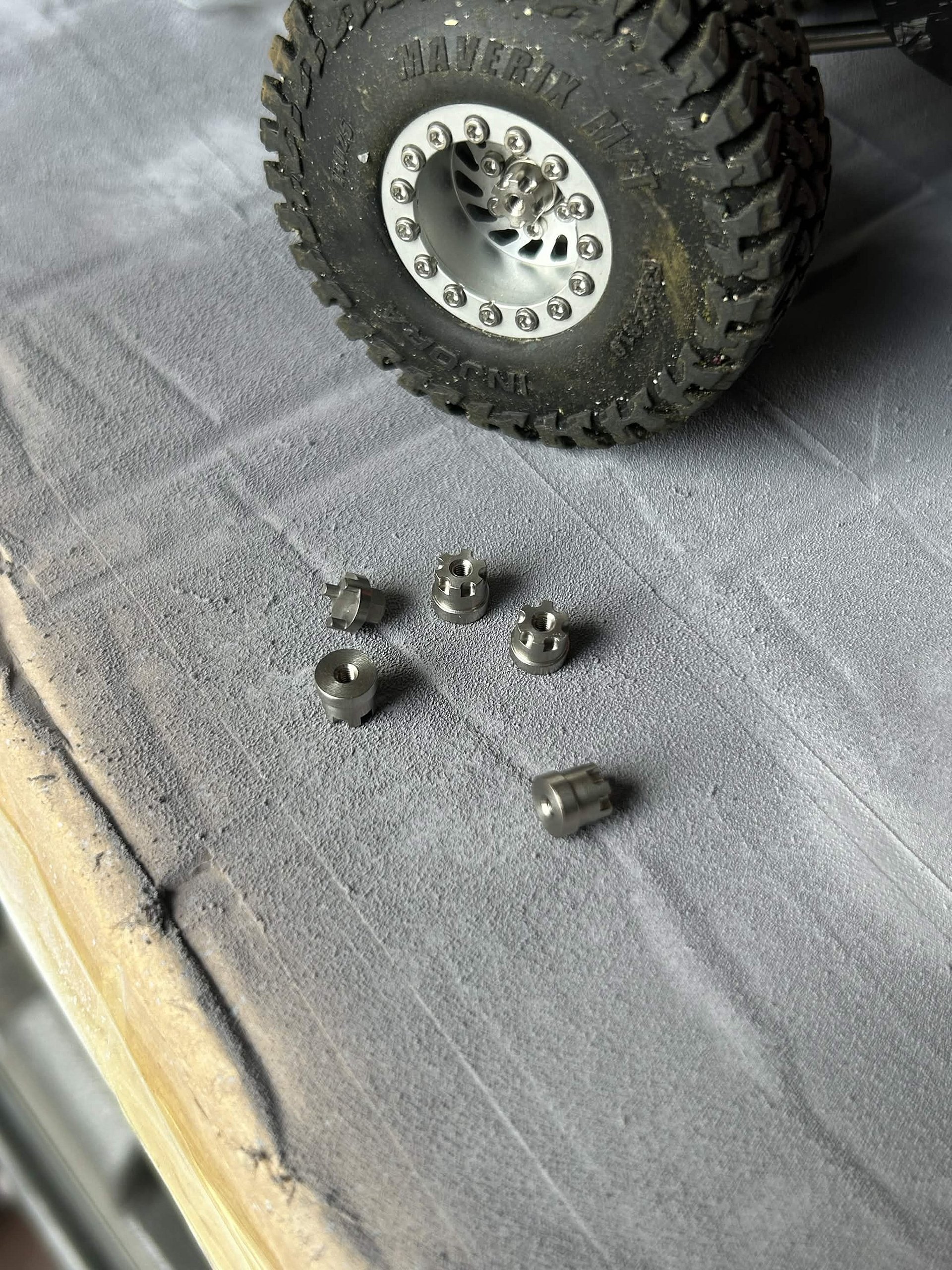 WHEEL NUTS product image (2)
