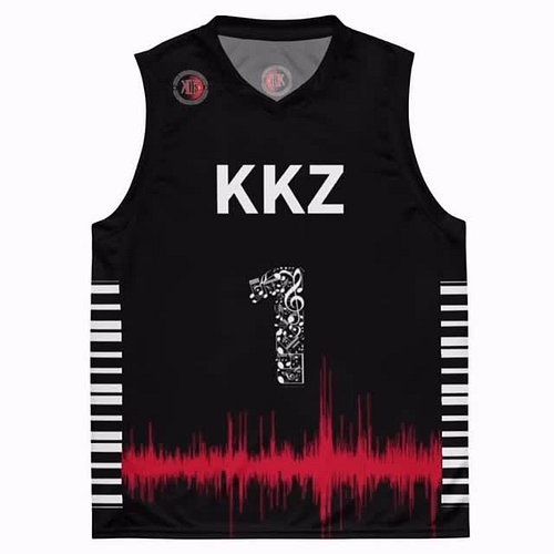 For custom 🏀 jerseys by @growingupgenovese DM or visit www.g3n0v323.life