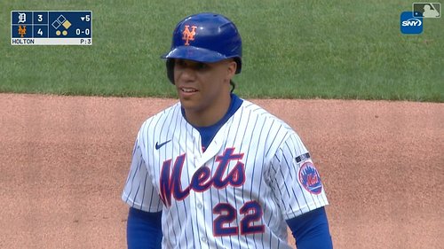 LA FIERA RESPONDE

Juan Soto pone arriba a los Mets. El dominicano está en condición de día a dia tras el pelotazo que lo obl...