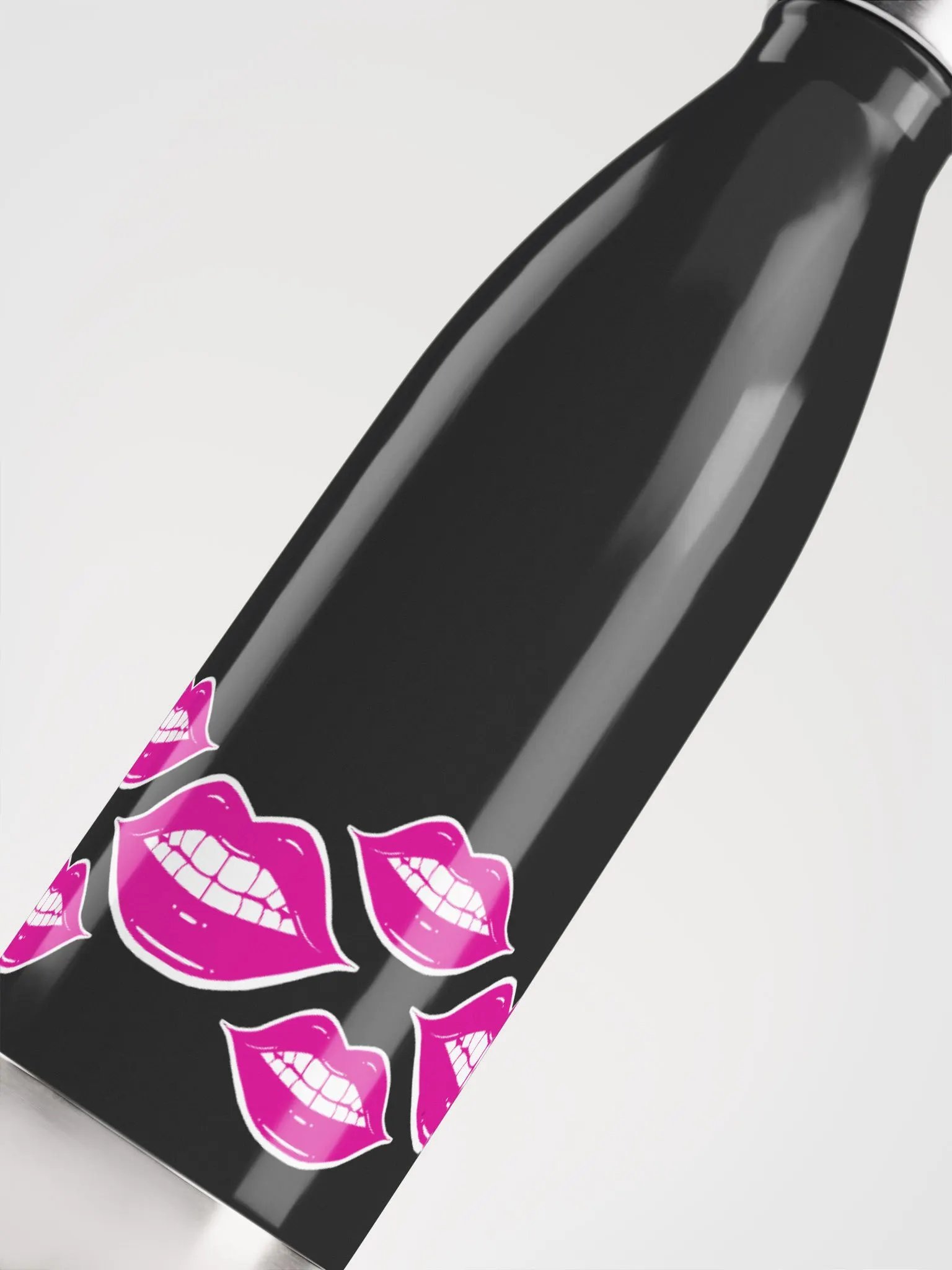 LIPS WATER BOTTLE product image (9)