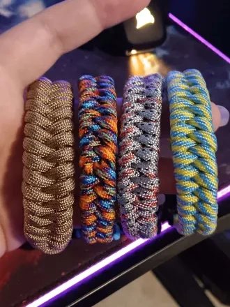 Fish Tail Bracelet With Clip product image (1)
