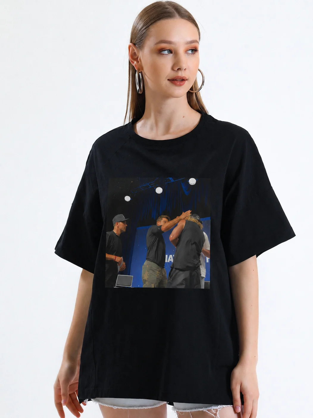 Tom Brady Slapped Logan Paul Shirt – Funny Sports Fan Graphic Tee product image (104)