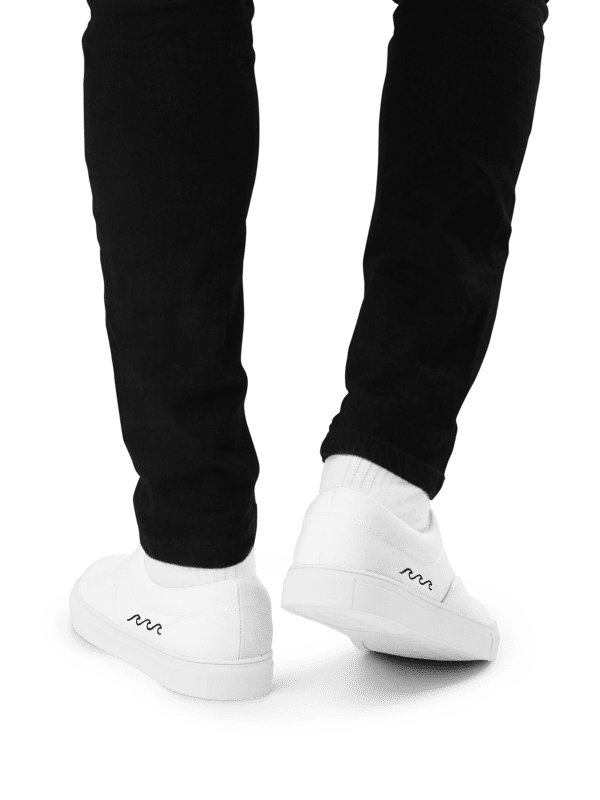 Surfing "Waves" Men's Lace-Up Canvas Shoes product image (3)