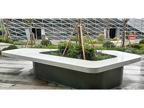 Artistic concrete outdoor bar.
One of the biggest features of artistic concrete is its customizability. These outdoor bars, d...