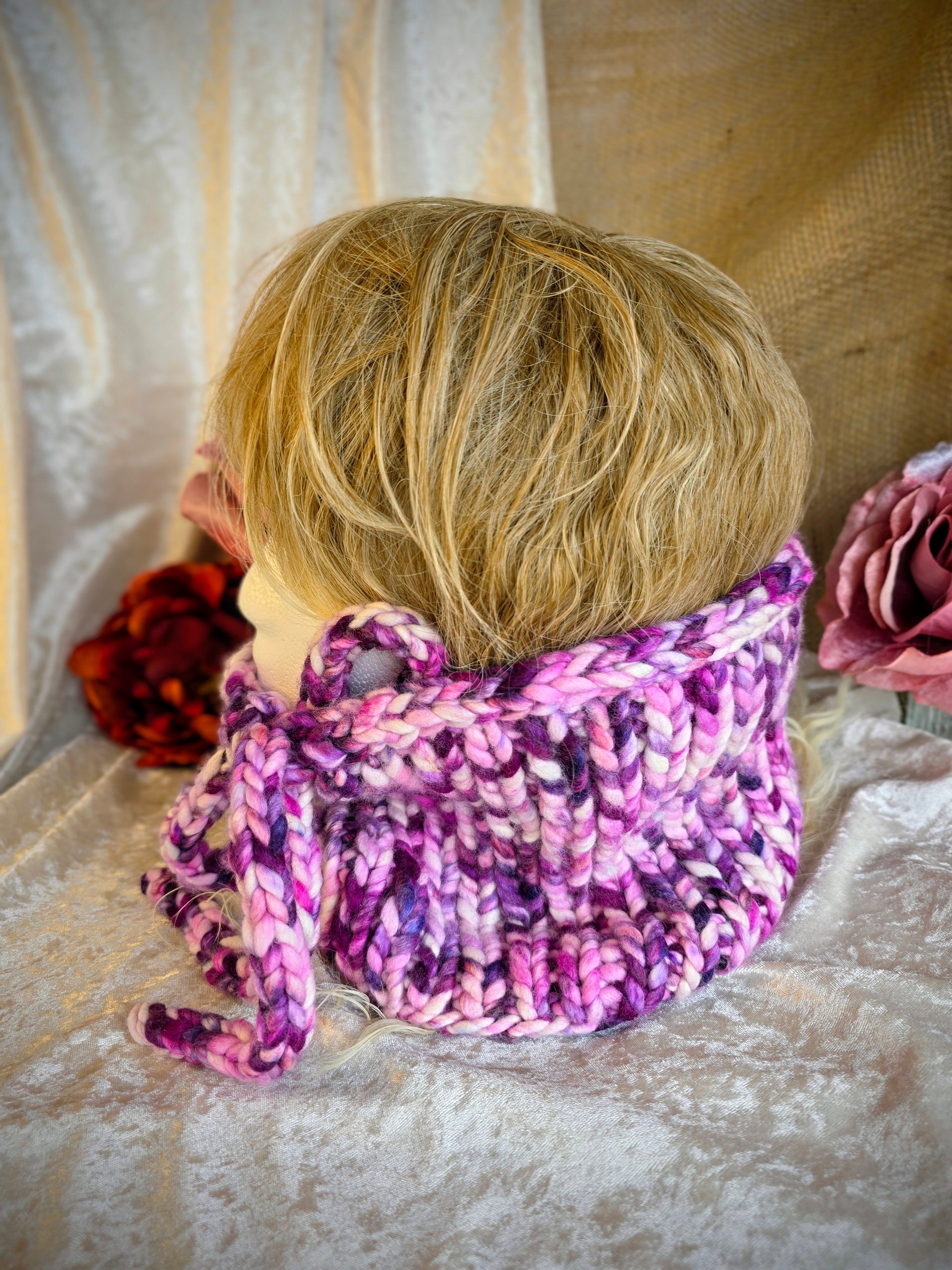 Chunky Bow Cowl product image (3)