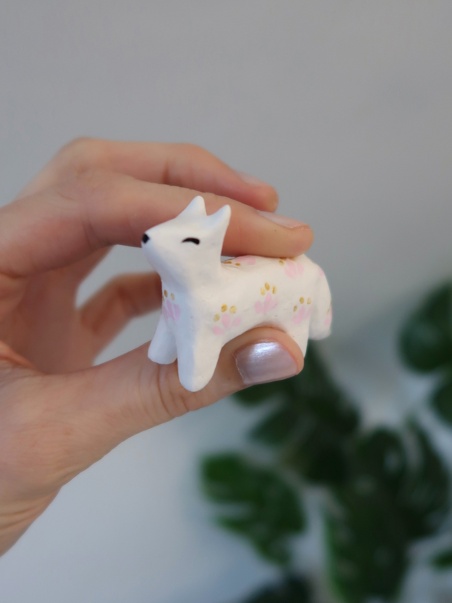 White Floral Fox Figurine product image (4)