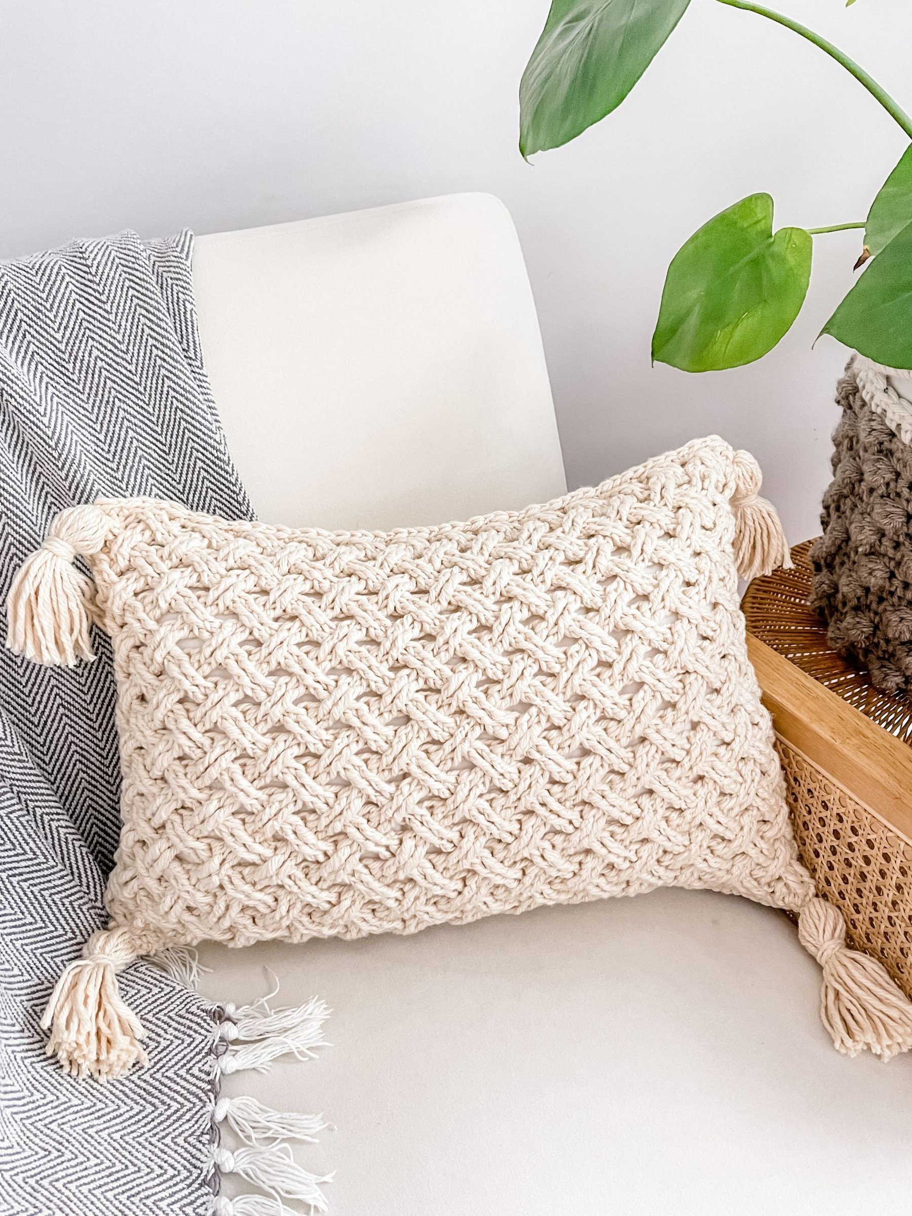 Celtic Weave Pillow Crochet Pattern product image (1)