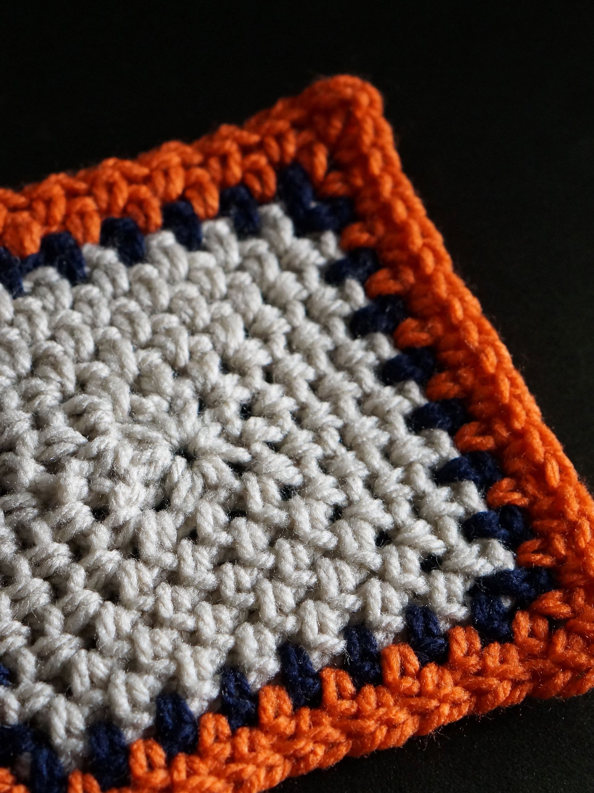 Moss stitch granny square product image (1)