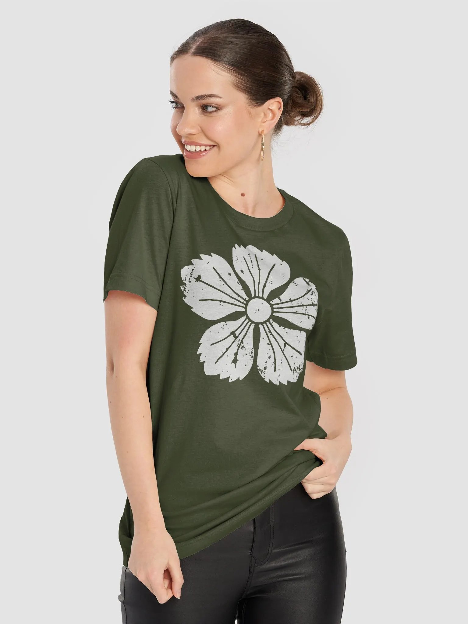 Saito Clan Mon Premium Soft Tee product image (4)
