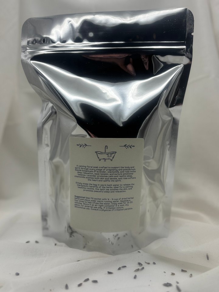 Gentle Bloom Herbal Soak product image (2)