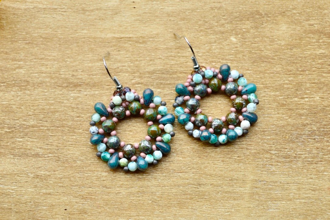 Green Agate Gemstone Beaded Round Dangle Earrings product image (4)