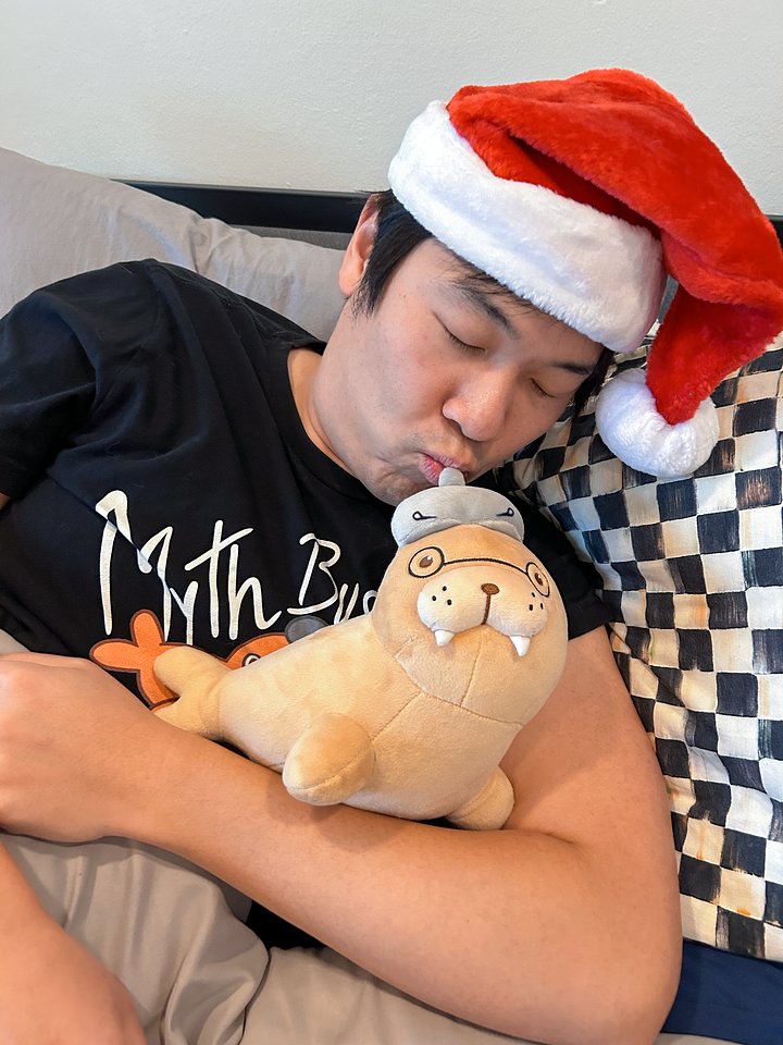 Busty Jr. the Plushie product image (2)