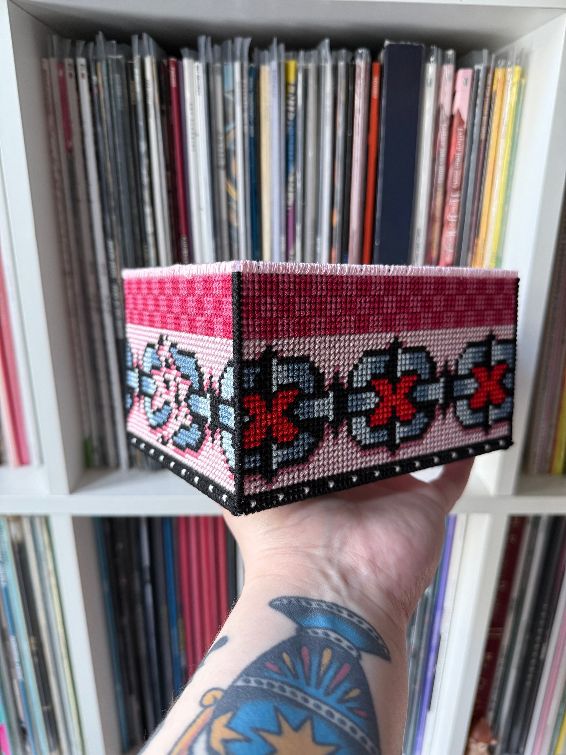 'Lil Devil Pink Plastic Canvas Lidded Box product image (5)