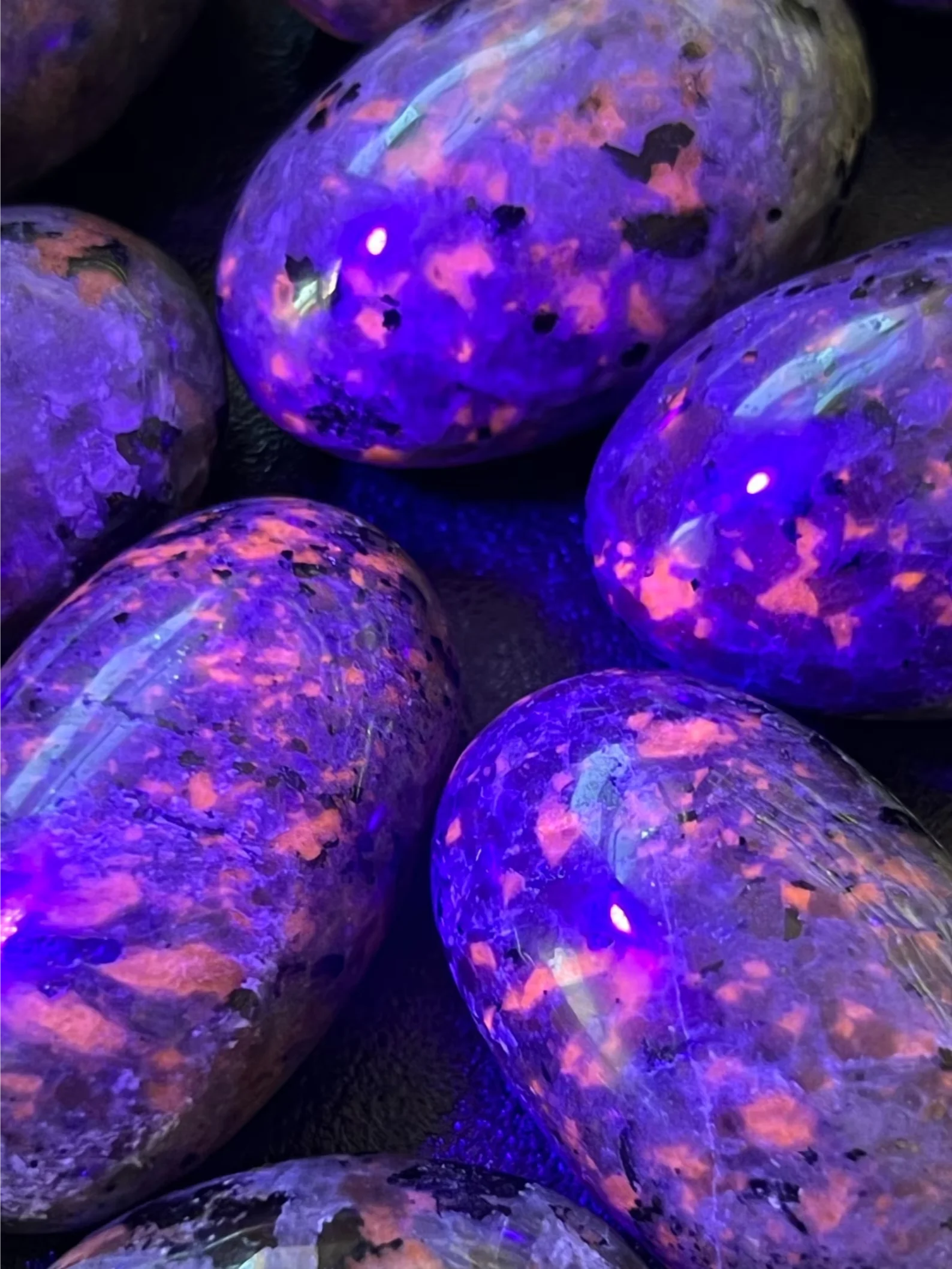 Tumbled Flame Stone (UV Reactive!) product image (3)