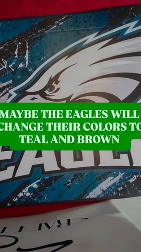 🏈 WHEN YOUR EAGLES GREEN TURNS TEAL BLUE… AND YOUR BLACK TURNS BROWN! 😩😂

Well, that wasn't part of the game plan! 🦅💚

I was ...
