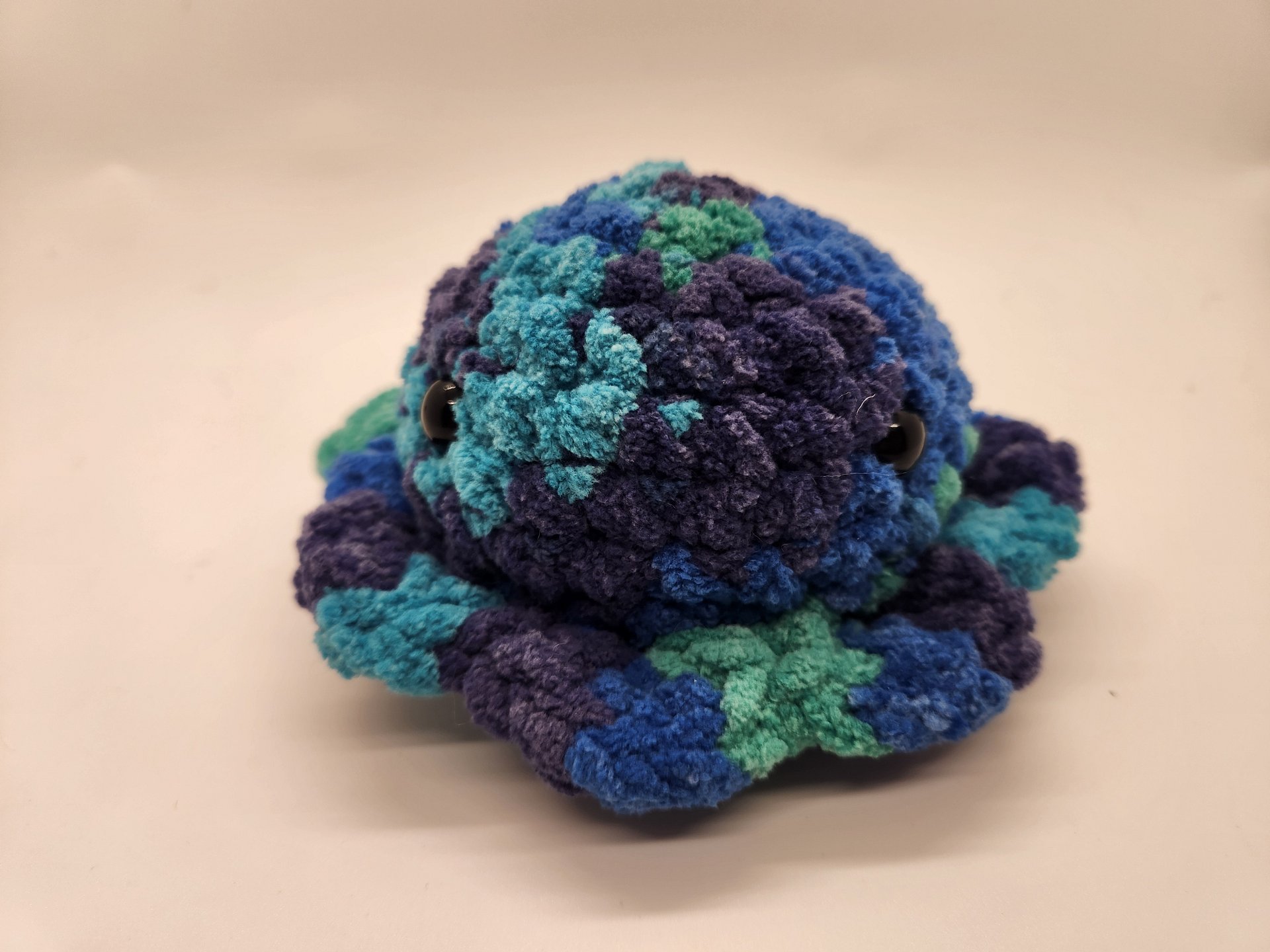 Fluffy Octopus product image (1)