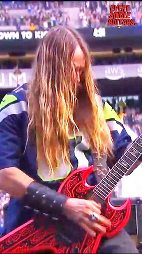 This National Anthem Was Different 🇺🇸😳

***

Zakk wasn’t at the Super Bowl using a random axe — he brought his voice as a pla...