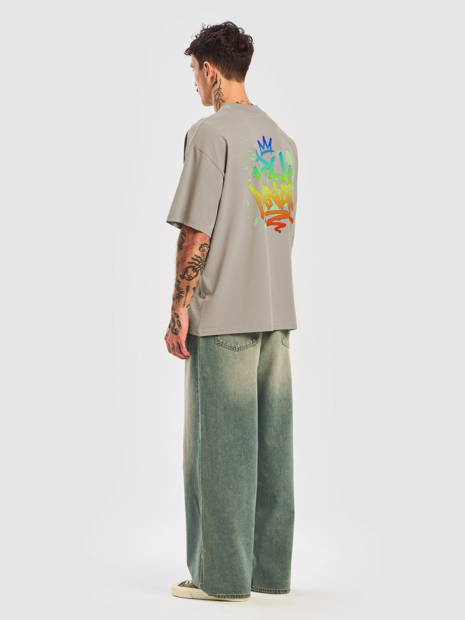 T-shirt surdimensionné avec logo dégradé néon PU MANATU product image (32)