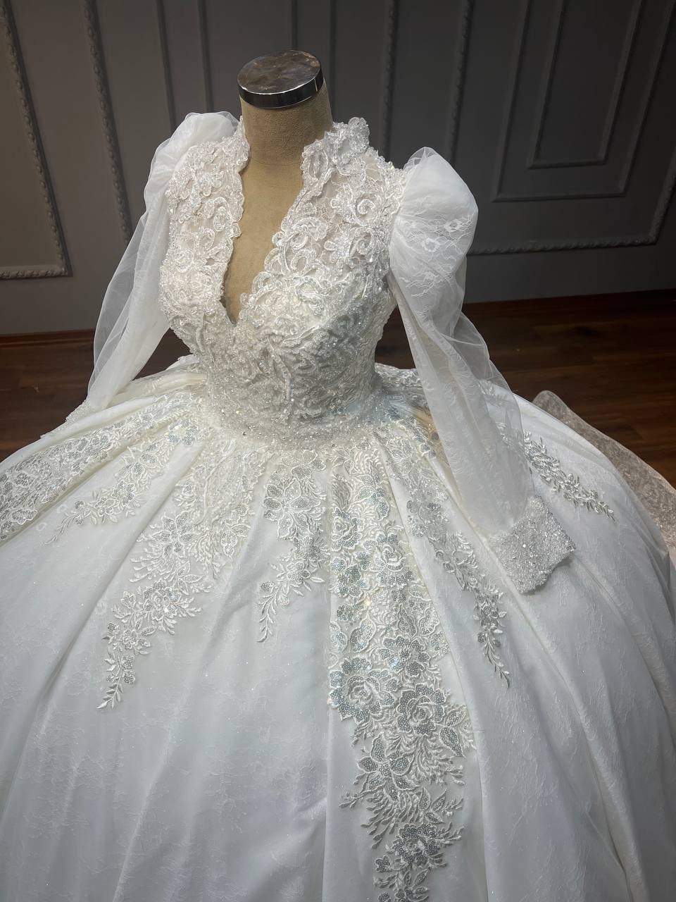 Wedding dress product image (1)