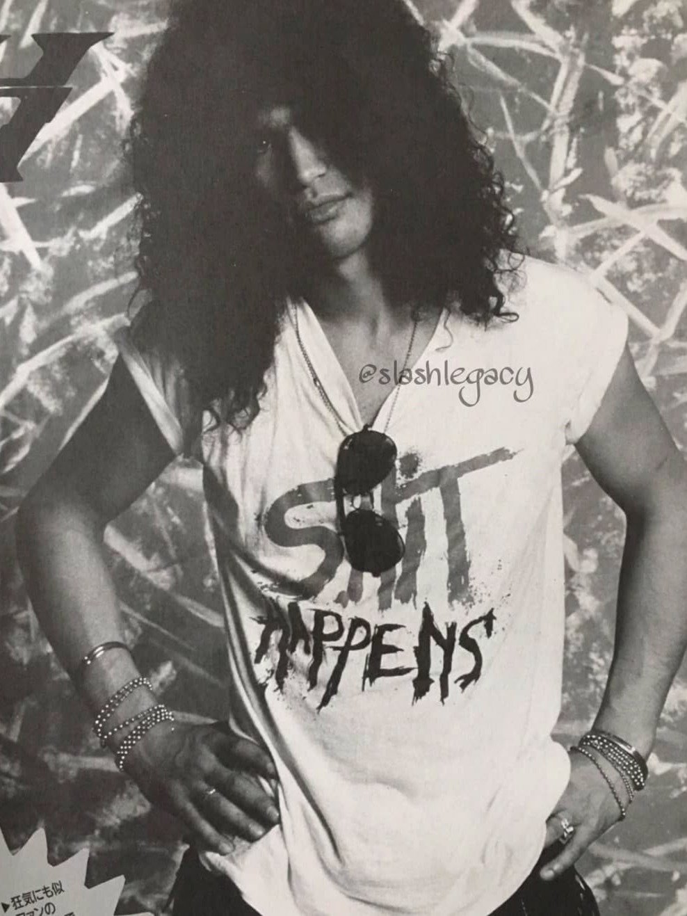 SHIT HAPPENS TEE product image (2)