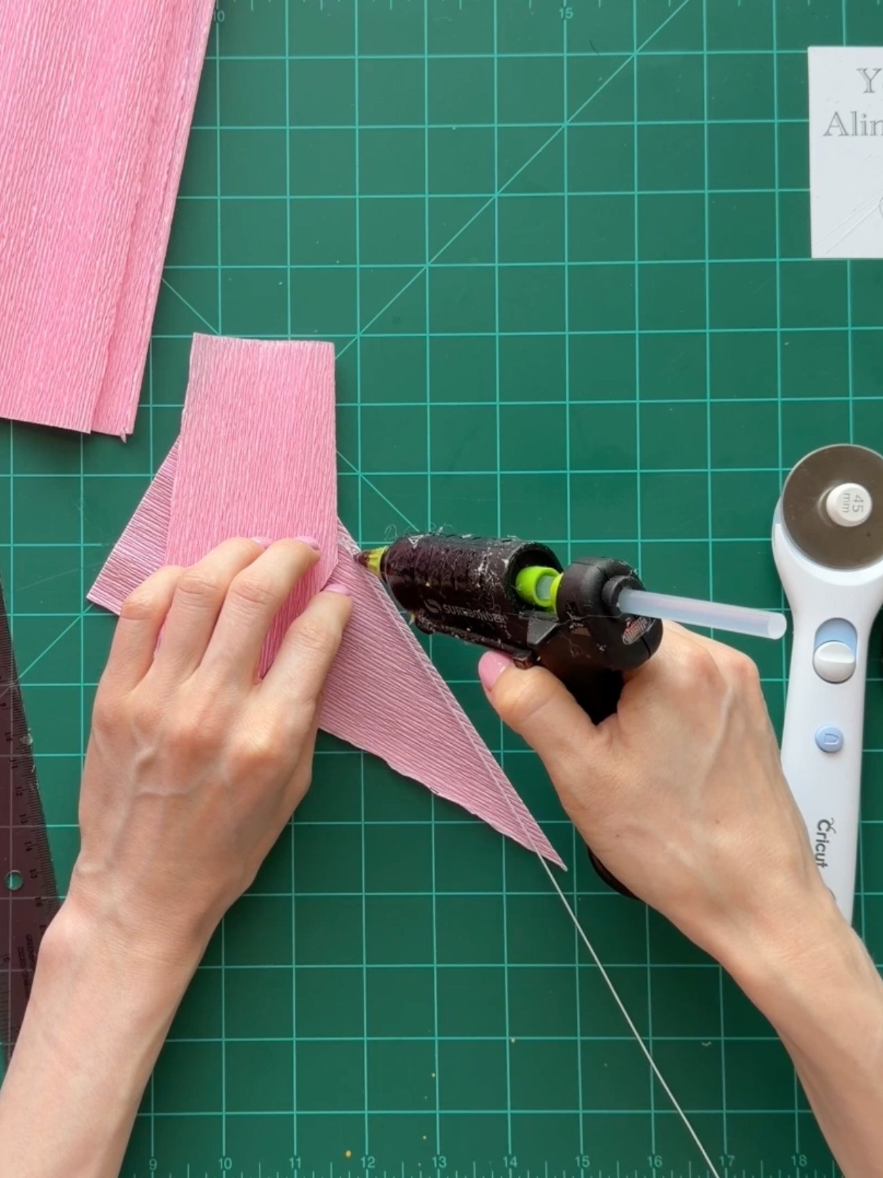 DIY Giant Crepe Paper Lily Flower: 3 sizes Templates from Video Tutorial + Materials Checklist product image (4)