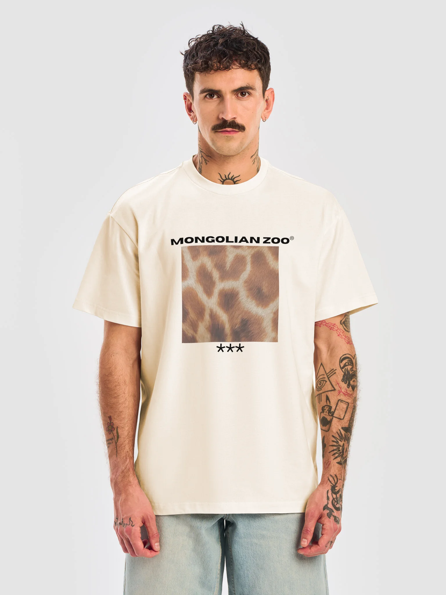 GIRAFFE TEE product image (3)