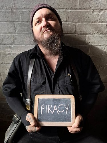 On Saturday, we visited the @justicemuseum, and I got nabbed for piracy!

It's a fair cop, they spotted me for the scoundrel ...