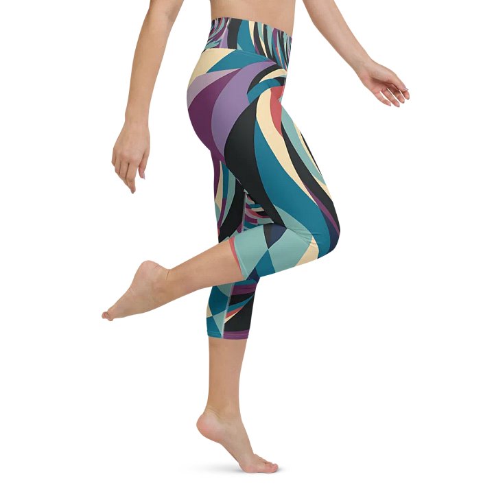 Abstract Lithographic Pattern Design Yoga Capri Legging - V5 product image (2)